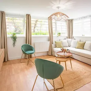 Cozy - Marais - Pelee Apartment