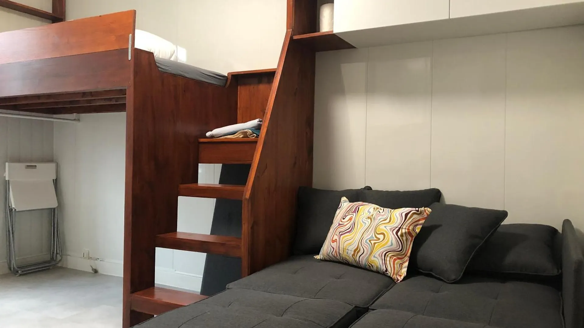 Apartment Le Pinky Bird - Bastille Paris France